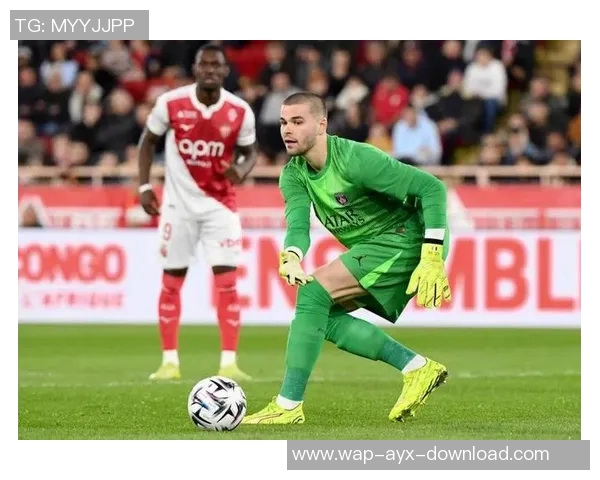 恩里克谈卢卡斯红牌事件的影响与球队战术调整的深思熟虑